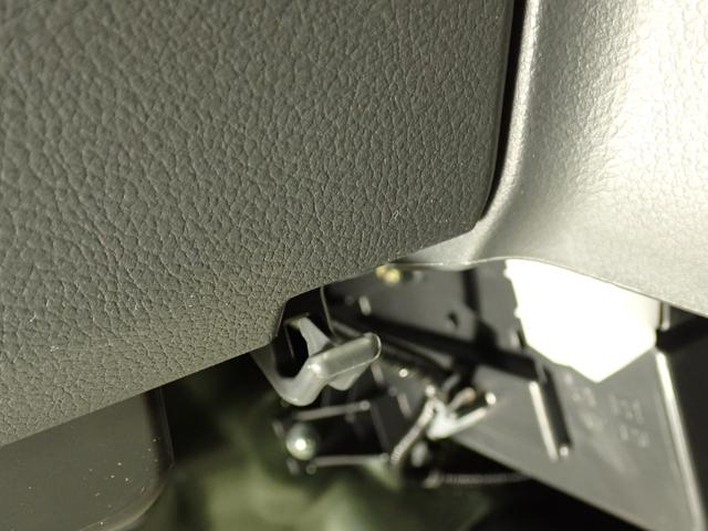 キャリイトラック KCエアコン・パワステ農繁 7型 4WD 高低二段切替式 5MT パートタイム4WD AM/FMラジオ 衝突被害軽減B マット 誤発進抑制機能 アイドリングストップ ハイビームアシスト 車線逸脱警報機能 キーレスエントリー マッドフラップ スペアタイヤ(49枚目)