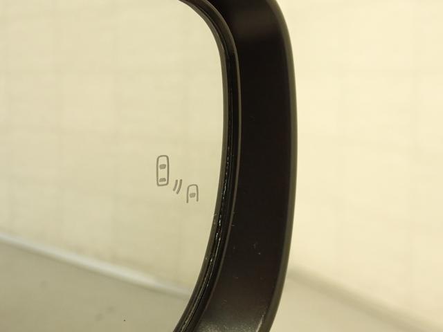 �אڎԐ��̌������ڋ߂���ԗ������m���A�C���W�P�[�^�[�ł��m�点�B���̏�ԂŁA�E�C���J�[���������Ɠ_�łƃu�U�[���Ńh���C�o�[�ɒ��ӂ𑣂��܂��B