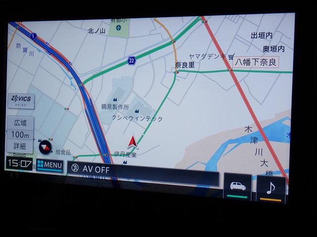 ���ʃ^�b�`�p�l���ő��삵�₷���@�������[�i�r�𑕔����Ă��܂��B