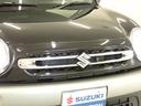 メッキグリルが フロントマスクを引き締めます。