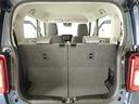 後席利用時でも、しっかり荷室スペースを確保しています。