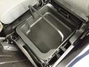 助手席下にはシートアンダーボックスがあります。持ち運びも簡単にでき、汚れた場合は水で洗うこともできるので衛生的です。