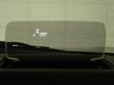 大きな目線移動なく、車速やシフト位置の確認ができる ヘッドアップディスプレイを装備しています。
