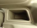 ハンドル横にも　小物収納があります。