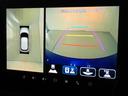 車体を真上から見たような映像を映し出してくれる全方位カメラ。駐車時に後方の映像だけでなく、前方の映像が確認できるので、狭い駐車場などでも駐車がスムーズです♪