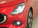 ライトを点灯した瞬間から、最大の光量を発揮することができるLEDヘッドランプを装備しています。