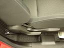 運転席は、高さ調節可能です。お好みのドライビングポジションに設定できます。