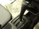 キャリイトラック ＫＣ　エアコン・パワステ　２ＷＤ　３ＡＴ　運転席エアバック　２ＷＤ　フロア３ＡＴ　ナビ　ＥＴＣ　ドアバイザー　マニュアルエアコン　運転席エアバック　マッドフラップ　アングルポストプロテクター　シガーライター　灰皿（6枚目）