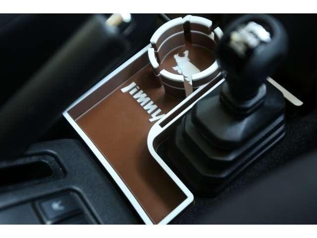 ジムニーシエラ ＪＣ　角目ＬＥＤチェロキー仕様　ディスプレイオーディオ　ＥＴＣ車載器　前後ドラレコ　ＤＥＡＮ１５アルミ　ＢＦグッドリッチＫＯ２　前後バンパー　サイドステップ　チッピングブラック塗装済み　ＬＥＤテールランプ（14枚目）