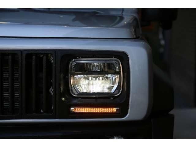 ジムニーシエラ ＪＣ　角目ＬＥＤチェロキー仕様　ディスプレイオーディオ　ＥＴＣ車載器　前後ドラレコ　ＤＥＡＮ１５アルミ　ＢＦグッドリッチＫＯ２　前後バンパー　サイドステップ　チッピングブラック塗装済み　ＬＥＤテールランプ（52枚目）