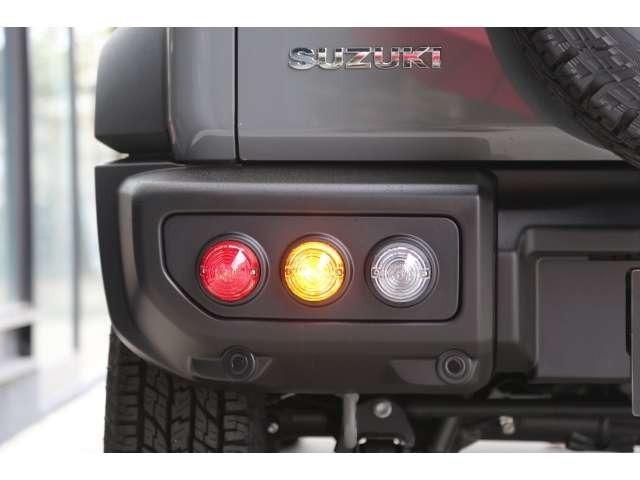 ジムニーシエラ ＪＣ　ＥＸＰエクスプロージョンクラシックコンプリート　フロントグリル　専用ウインカー　フロントエプロン　フロントバンパー　アルミホイールマットブラック塗装　ジオランダーアウトラインホワイトレター　テールカバ（46枚目）