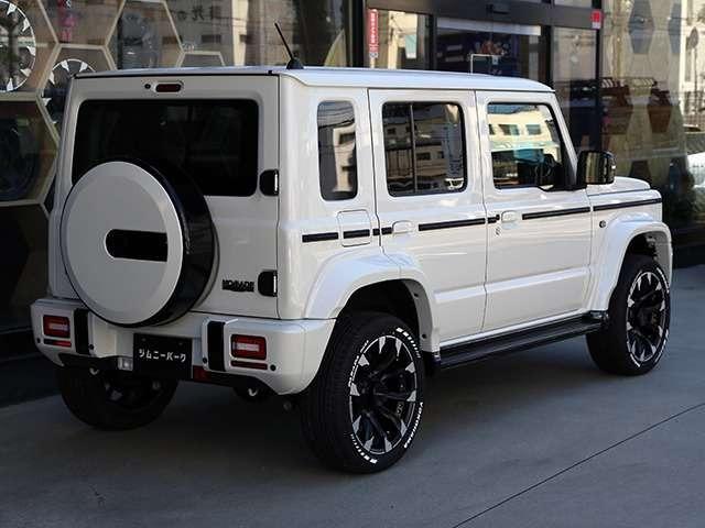 ジムニーノマド ＦＣ　４ＷＤ　ＡＥＲＯＯＶＥＲコンプリート　１８アルミ　カロッツェリア９型ナビ　ハイマウントバックカメラ　ＥＴＣ２．０車載器（2枚目）