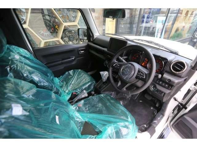 ジムニーノマド ＦＣ　４ＷＤ　ＡＥＲＯＯＶＥＲコンプリート　１８アルミ　カロッツェリア９型ナビ　ハイマウントバックカメラ　ＥＴＣ２．０車載器（9枚目）