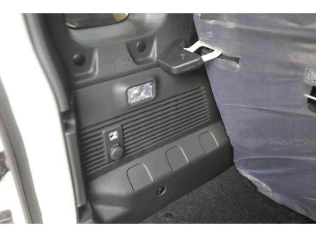 ジムニーノマド ＦＣ　４ＷＤ　ＡＥＲＯＯＶＥＲコンプリート　１８アルミ　カロッツェリア９型ナビ　ハイマウントバックカメラ　ＥＴＣ２．０車載器（29枚目）