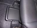 助手席下の小物入れトレイです！
