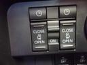 両側電動スライドドアのコントロールスイッチです！