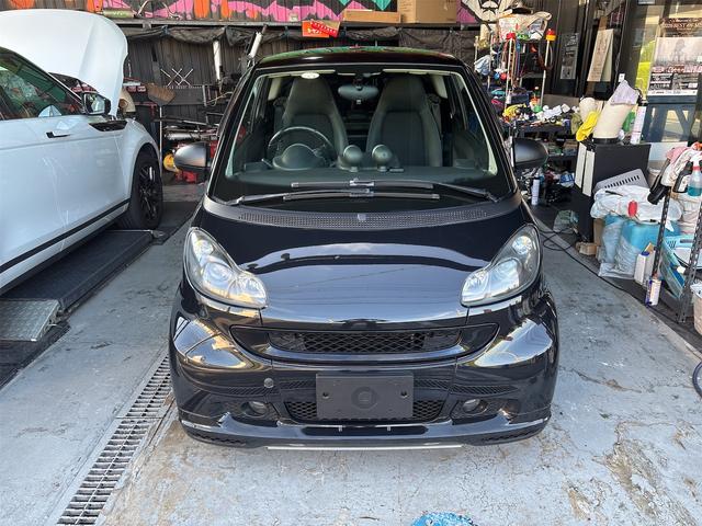 スマートフォーツークーペ ＢＲＡＢＵＳ　エクスクルーシブ　パワステ　パワーウインドウ　エアバック　アルミ（2枚目）