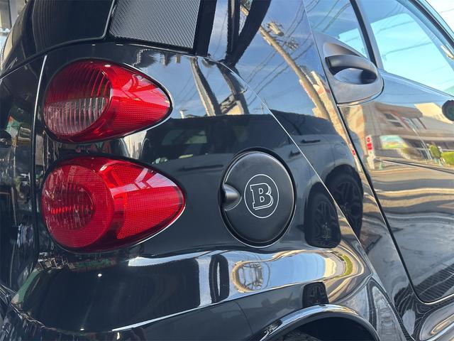 スマートフォーツークーペ ＢＲＡＢＵＳ　エクスクルーシブ　パワステ　パワーウインドウ　エアバック　アルミ（26枚目）