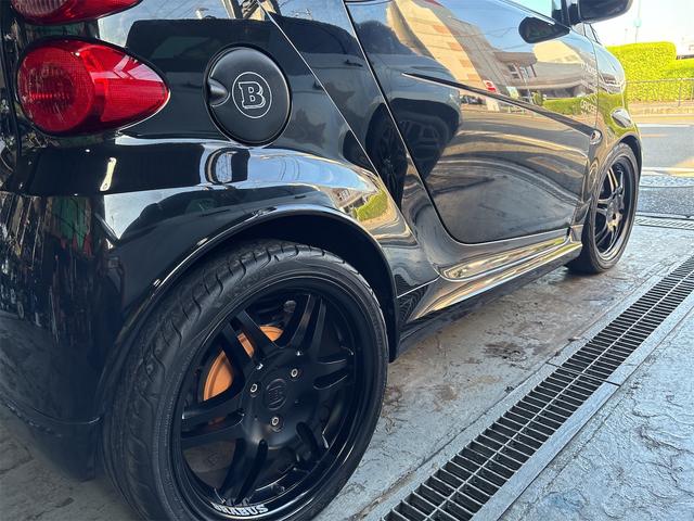 スマートフォーツークーペ ＢＲＡＢＵＳ　エクスクルーシブ　パワステ　パワーウインドウ　エアバック　アルミ（28枚目）
