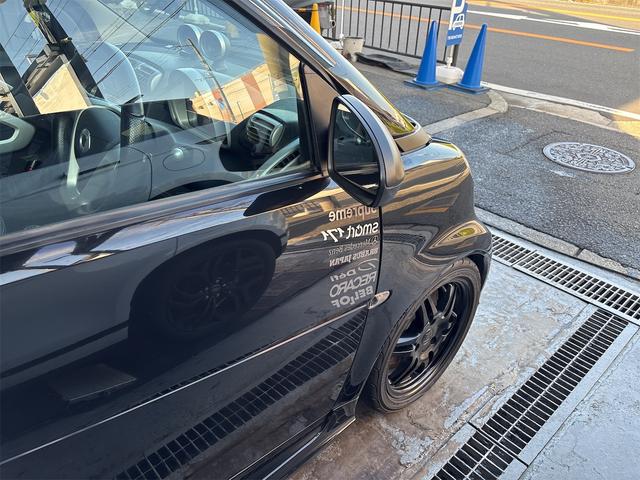 スマートフォーツークーペ ＢＲＡＢＵＳ　エクスクルーシブ　パワステ　パワーウインドウ　エアバック　アルミ（30枚目）