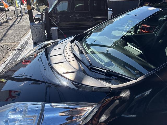 リーフ Ｇ　エアロスタイル（２４ｋｗｈ）　バックカメラ　ナビ　地デジテレビ　ＥＴＣ　クルコン　ＥＶ　ブラック　アルミ付き（12枚目）
