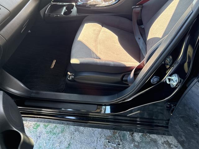 リーフ Ｇ　エアロスタイル（２４ｋｗｈ）　バックカメラ　ナビ　地デジテレビ　ＥＴＣ　クルコン　ＥＶ　ブラック　アルミ付き（42枚目）