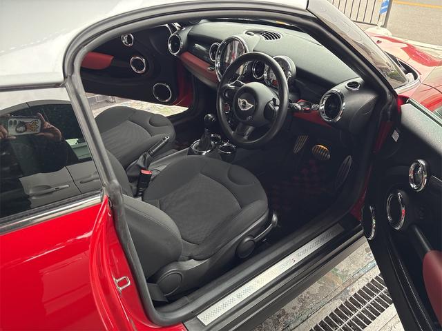 ＭＩＮＩ クーパーＳ　クーペ　パワステ　パワーウインドウ　アルミ　エアバック　メッキパーツ　ＥＴＣ　バックソナー　点検記録簿有　ユーザー買取車（68枚目）