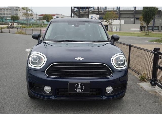 ＭＩＮＩ クーパーＤ　クロスオーバー　オートクルーズ　オートエアコン　カーナビ　横滑り防止　ルーフレール　ＨＤＤナビ　パワーウィンドウ　ブルートゥースオーディオ　衝突軽減装置　盗難防止　エアバッグ　ＡｐｐｌｅＣａｒＰｌａｙコーディング可能（7枚目）