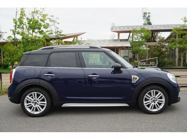 ＭＩＮＩ クーパーＤ　クロスオーバー　オートクルーズ　オートエアコン　カーナビ　横滑り防止　ルーフレール　ＨＤＤナビ　パワーウィンドウ　ブルートゥースオーディオ　衝突軽減装置　盗難防止　エアバッグ　ＡｐｐｌｅＣａｒＰｌａｙコーディング可能（15枚目）
