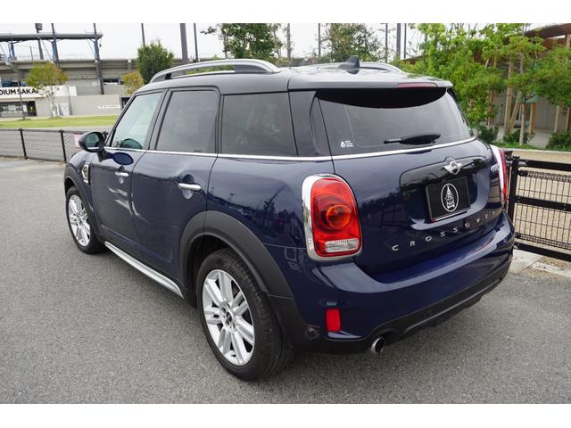 ＭＩＮＩ クーパーＤ　クロスオーバー　オートクルーズ　オートエアコン　カーナビ　横滑り防止　ルーフレール　ＨＤＤナビ　パワーウィンドウ　ブルートゥースオーディオ　衝突軽減装置　盗難防止　エアバッグ　ＡｐｐｌｅＣａｒＰｌａｙコーディング可能（29枚目）
