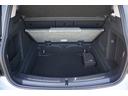 普段のお買い物や通勤、送迎等に十分な荷室スペースを確保しております。セカンドシートを倒すと、大きな荷物の積載も可能です