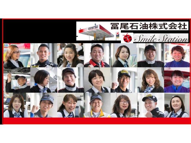 L 電動格納ミラー フロアーマット サンバイザー付き パールホワイト ダイヤル式エアコン 14インチアルミホイル ベンチシート フル装備(42枚目)