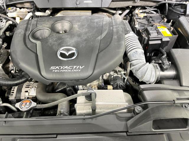 ＣＸ－５ ＸＤ　Ｌパッケージ　メーカー純正ナビ　バックカメラ　ｉ－ＡＣＴＩＶＥＳＥＮＳＥ　ＢＯＳＥサウンドシステム　レーダークルーズコントロール　純正１８インチアルミホイール　オートブレーキホールド　パワーバックドア（19枚目）