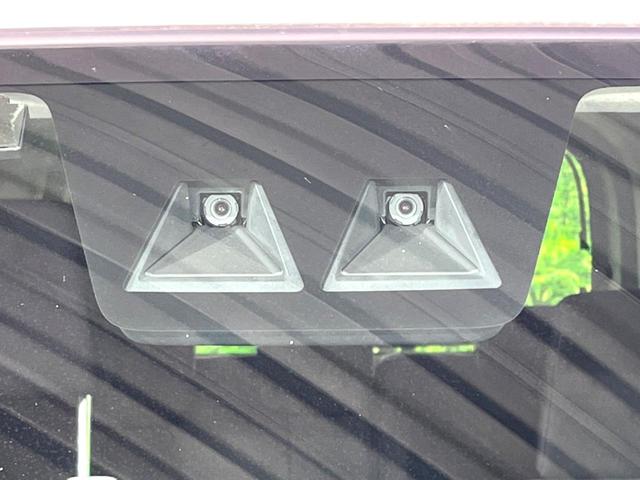 トール カスタムＧ　ターボ　フリップダウンモニター　ＢＩＧ－Ｘ９型ナビ　両側電動スライドドア　全周囲カメラ　ＥＴＣ　キーフリーシステム　ＬＥＤヘッドライト　純正革巻きステアリング　ロールシェード　純正１５インチアルミホイール（20枚目）