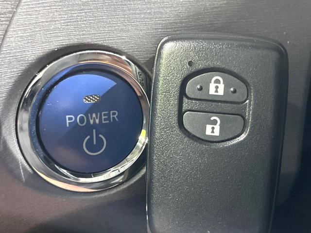 プリウス Ｓ　純正ＳＤナビ　バックカメラ　禁煙車　スマートキー　ＨＩＤヘッド　ビルトインＥＴＣ　オートライト　オートエアコン　純正１５インチアルミ　Ｂｌｕｅｔｏｏｔｈ　ＣＤ　ＤＶＤ再生　フルセグ（7枚目）