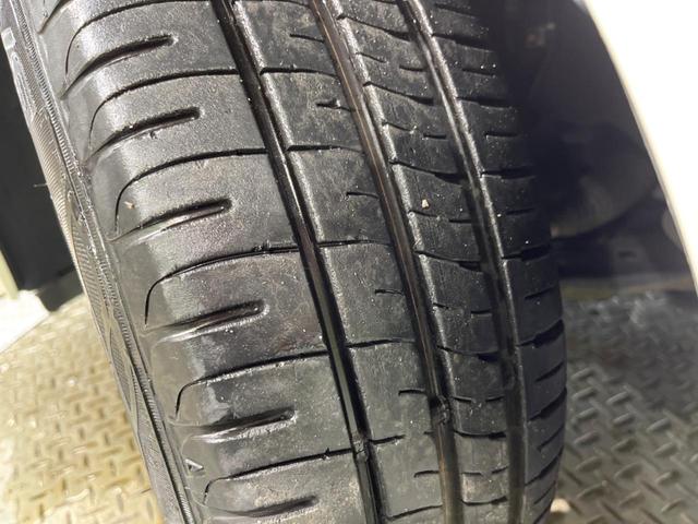 プリウス Ｓ　純正ＳＤナビ　バックカメラ　禁煙車　スマートキー　ＨＩＤヘッド　ビルトインＥＴＣ　オートライト　オートエアコン　純正１５インチアルミ　Ｂｌｕｅｔｏｏｔｈ　ＣＤ　ＤＶＤ再生　フルセグ（41枚目）