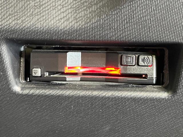 アクア Ｇ　バックカメラ　衝突被害軽減システム　禁煙車　ドラレコ　スマートキー　ＬＥＤヘッド　ビルトインＥＴＣ　クルコン　オートハイビーム　オートライト　オートエアコン　Ｂｌｕｅｔｏｏｔｈ　ＣＤ　地デジ（6枚目）