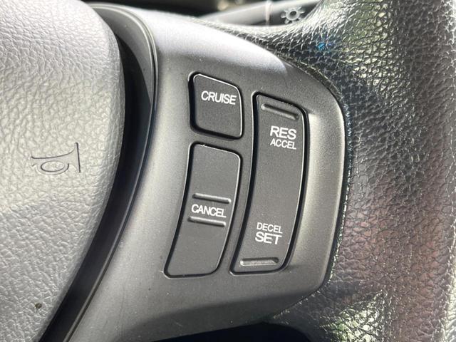 フリード Ｇ　ジャストセレクション　両側電動ドア　純正ＳＤナビ　バックカメラ　禁煙車　スマートキー　ＨＩＤヘッド　ＥＴＣ　クルコン　オートライト　オートエアコン　Ｂｌｕｅｔｏｏｔｈ　ＣＤ　ＤＶＤ再生　フルセグ（6枚目）