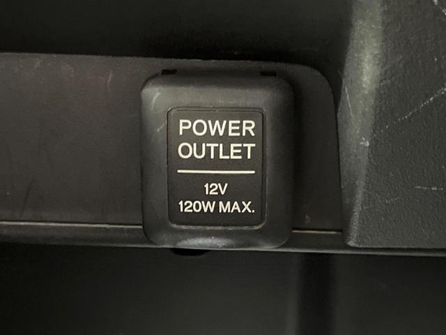 フリード Ｇ　ジャストセレクション　両側電動ドア　純正ＳＤナビ　バックカメラ　禁煙車　スマートキー　ＨＩＤヘッド　ＥＴＣ　クルコン　オートライト　オートエアコン　Ｂｌｕｅｔｏｏｔｈ　ＣＤ　ＤＶＤ再生　フルセグ（32枚目）