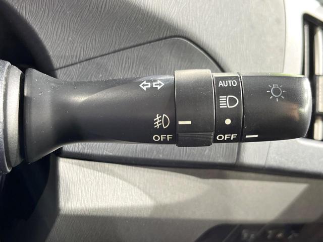 プリウス Ｓ　ＳＤナビ　バックカメラ　スマートキー　ドライブレコーダー　ＥＴＣ　オートライト　オートエアコン　ステアリングスイッチ　ｂｌｕｅｔｏｏｔｈ　　電動格納ミラー（32枚目）