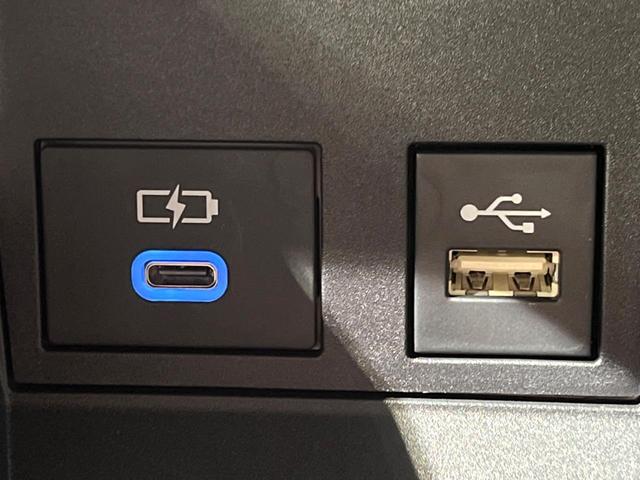 ノア ハイブリッドＳ－Ｇ　両側電動スライドドア　純正８インチナビ　バックカメラ　フリップダウンモニター　ＥＴＣ　ドライブレコーダー　トヨタセーフティーセンス　レーダークルーズ　禁煙車　コーナーセンサー　車線逸脱警報（35枚目）