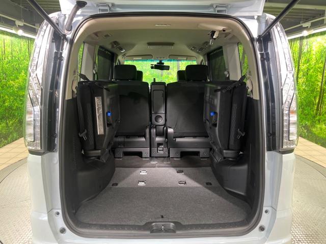 セレナ ハイウェイスター　Ｓエディション　電動スライドドア　純正ＳＤナビ　禁煙車　ドラレコ　スマートキー　ＨＩＤヘッド　ビルトインＥＴＣ　クルコン　車線逸脱警報　オートライト　オートエアコン　純正１５インチアルミ　Ｂｌｕｅｔｏｏｔｈ　ＣＤ（11枚目）