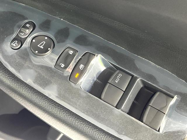 WR-V X 禁煙車 衝突被害軽減システム レーダークルーズ コーナーセンサー スマートキー LEDヘッド オートエアコン パドルシフト(21枚目)