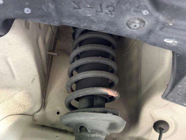 ｅＫワゴン ＭＸ　禁煙車　ＥＴＣ　純正１３インチスチールホイール　キーレス　ＣＤ　スペアタイヤ　ダイヤル式エアコン　オーディオ（38枚目）