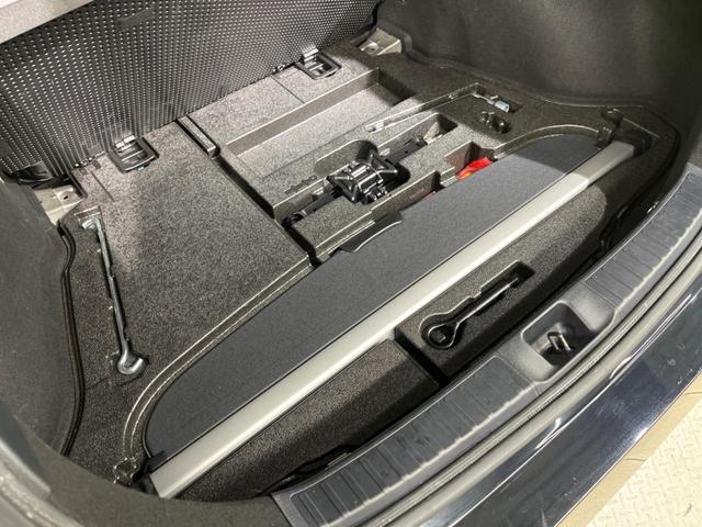 プリウス Sセーフティプラス 純正9インチナビ バックカメラ トヨタセーフティセンス ドラレコ コーナーセンサー スマートキー ビルトインETC クルコン 車線逸脱警報 オートライト オートエアコン(38枚目)