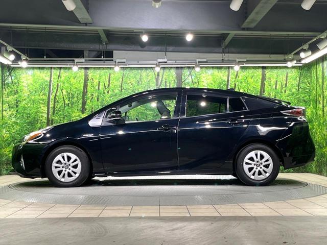 プリウス Sセーフティプラス 純正9インチナビ バックカメラ トヨタセーフティセンス ドラレコ コーナーセンサー スマートキー ビルトインETC クルコン 車線逸脱警報 オートライト オートエアコン(50枚目)