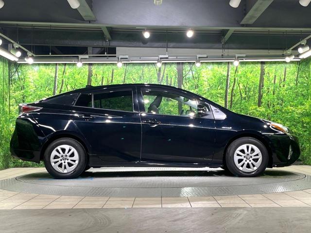 プリウス Sセーフティプラス 純正9インチナビ バックカメラ トヨタセーフティセンス ドラレコ コーナーセンサー スマートキー ビルトインETC クルコン 車線逸脱警報 オートライト オートエアコン(52枚目)