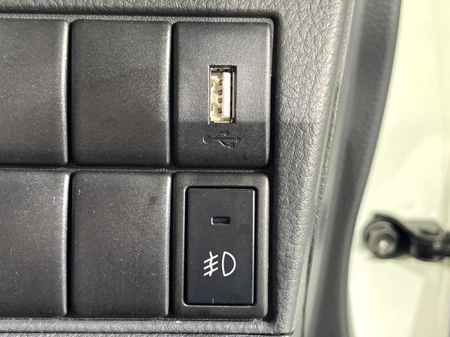 ワゴンRスティングレー T SDナビ バックカメラ 禁煙車 スマートキー HIDヘッド ビルトインETC オートライト オートエアコン Bluetooth CD DVD再生 フルセグ パドルシフト(23枚目)