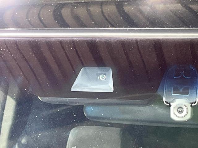 N-BOXカスタム G・Lホンダセンシング 純正8インチナビ バックカメラ ホンダセンシング スマートキー 片側パワースライドドア レーダークルーズコントロール オートエアコン シートヒーター ステアリングスイッチ(5枚目)