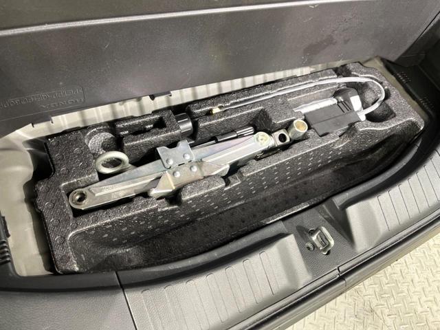 N-BOXカスタム G・Lホンダセンシング 純正8インチナビ バックカメラ ホンダセンシング スマートキー 片側パワースライドドア レーダークルーズコントロール オートエアコン シートヒーター ステアリングスイッチ(42枚目)